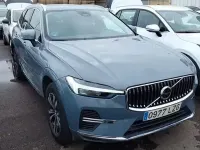 Usado Volvo XC60 Core 351 CV (258 kW) 2022 Amarillo SUV