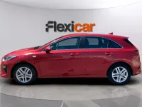 Usado Kia Ceed 120 CV (88 kW) 2021 Rojo Utilitario