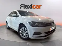 Usado VW Polo R-line 75 CV (55 kW) 2018 Blanco Utilitario