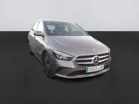 Usado Mercedes B180 116 CV (85 kW) 2021 Gris Utilitario