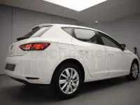 Usado Seat Leon Reference 105 CV (77 kW) 2014 Blanco Berlina