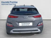 Usado Hyundai Kona 120 CV (88 kW) 2022 Gris SUV