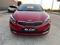 Usado Kia Ceed Sportswagon 120 CV (88 kW) 2017 Rojo Familiar