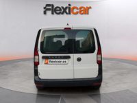 Usado VW Caddy Trendline 102 CV (75 kW) 2021 Blanco Monovolumen