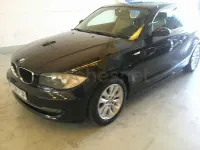 Usado BMW 120 177 CV (130 kW) 2007 Negro Utilitario