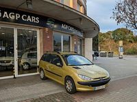 Usado Peugeot 206 75 CV (55 kW) 2005 Amarillo Familiar