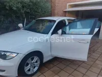 Usado BMW 118 143 CV (105 kW) 2011 Amarillo Utilitario