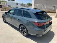 Usado Cupra Leon 150 CV (110 kW) 2025 Gris / plata Familiar