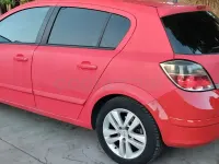 Usado Opel Astra Sport 100 CV (73 kW) 2008 Rojo Berlina