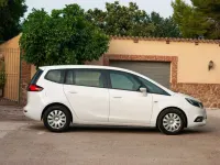 Usado Opel Zafira Tourer Selective 140 CV (102 kW) 2017 Blanco Monovolumen