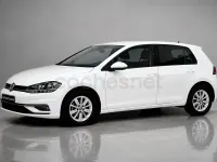 Usado VW Golf VII 115 CV (84 kW) 2019 Blanco Berlina