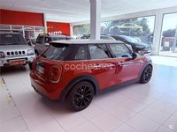 Usado Mini ONE 102 CV (75 kW) 2018 Rojo Utilitario