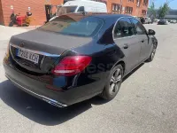 Usado Mercedes E200 150 CV (110 kW) 2017 Negro Berlina
