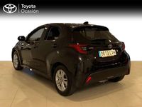 Usado Toyota Yaris Hybrid Active 116 CV (85 kW) 2021 Negro Utilitario