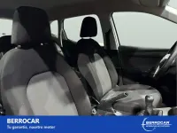 Usado Seat Arona Ecomotive 95 CV (69 kW) 2020 Blanco SUV