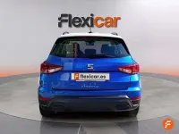 Usado Seat Arona Style 110 CV (80 kW) 2023 Azul SUV
