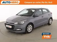 Usado Hyundai i20 100 CV (73 kW) 2015 Gris Berlina