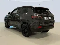 Usado Jeep Compass 130 CV (95 kW) 2022 Gris / plata SUV