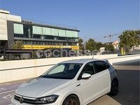 Usado VW Polo R-line 95 CV (69 kW) 2020 Gris / plata Berlina