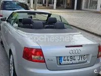 Usado Audi A4 Cabriolet 163 CV (119 kW) 2002 Gris / plata Descapotable
