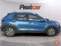 Usado Kia Stonic 84 CV (61 kW) 2023 Azul SUV