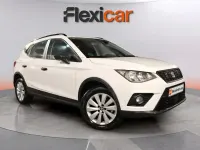 Usado Seat Arona Ecomotive 95 CV (69 kW) 2018 Blanco SUV