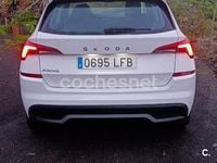 Usado Skoda Kamiq Ambition 95 CV (69 kW) 2020 Blanco SUV