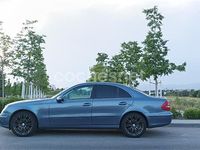 Usado Mercedes E320 Elegance 224 CV (164 kW) 2004 Azul Berlina