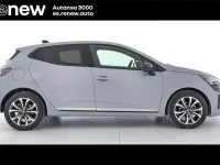Usado Renault Clio V Techno 100 CV (73 kW) 2025 Gris Berlina