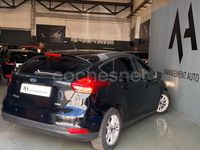 Usado Ford Focus 125 CV (91 kW) 2015 Negro Berlina