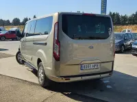 Usado Ford Tourneo Limited 125 CV (91 kW) 2013 Beige Monovolumen
