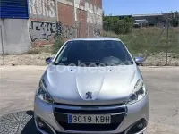 Usado Peugeot 208 Active 82 CV (60 kW) 2017 Gris / plata Utilitario