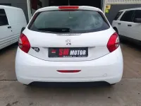 Usado Peugeot 208 68 CV (50 kW) 2014 Blanco Utilitario