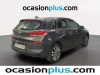 Usado Hyundai i30 110 CV (80 kW) 2018 Gris Utilitario