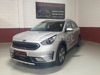 Usado Kia Niro 141 CV (103 kW) 2018 Gris / plata SUV