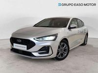 Usado Ford Focus ST-Line 125 CV (91 kW) 2023 Plateado Utilitario
