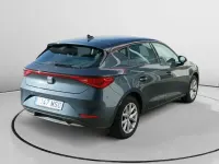 Usado Seat Leon Style 110 CV (80 kW) 2024 Azul Berlina