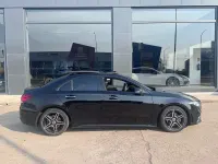 Usado Mercedes A200 163 CV (119 kW) 2022 Negro Berlina