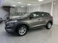 Usado Hyundai Tucson 114 CV (83 kW) 2017 Gris SUV
