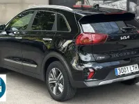 Używany Kia Niro 141 KM (103 kW) 2021 Szary SUV