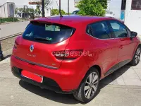 Usado Renault Clio IV 90 CV (66 kW) 2014 Rojo Berlina