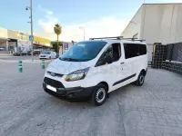 Usado Ford 300 Titanium 125 CV (91 kW) 2015 Blanco Monovolumen