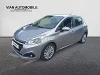 Usado Peugeot 208 Signature Sky 82 CV (60 kW) 2019 Blanco Utilitario