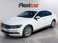 Usado VW Passat Advance 150 CV (110 kW) 2018 Blanco Berlina