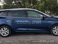 Usado Renault Mégane GrandTour LIMITED 130 CV (95 kW) 2018 Azul Familiar