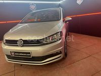 Usado VW Touran Advance 115 CV (84 kW) 2017 Gris / plata Monovolumen