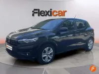 Usado Dacia Sandero Comfort 101 CV (74 kW) 2022 Negro Utilitario
