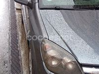 Usado Opel Astra Enjoy 100 CV (73 kW) 2006 Negro Familiar
