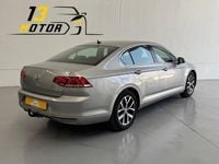 Begagnad VW Passat Advance 150 HK (110 kW) 2015 Grå Sedan