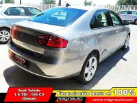 Usado Seat Toledo Style 105 CV (77 kW) 2013 Beige Utilitario